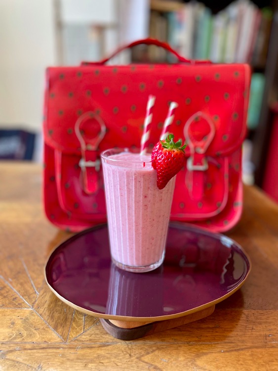No-sugar strawberry milkshake recipe